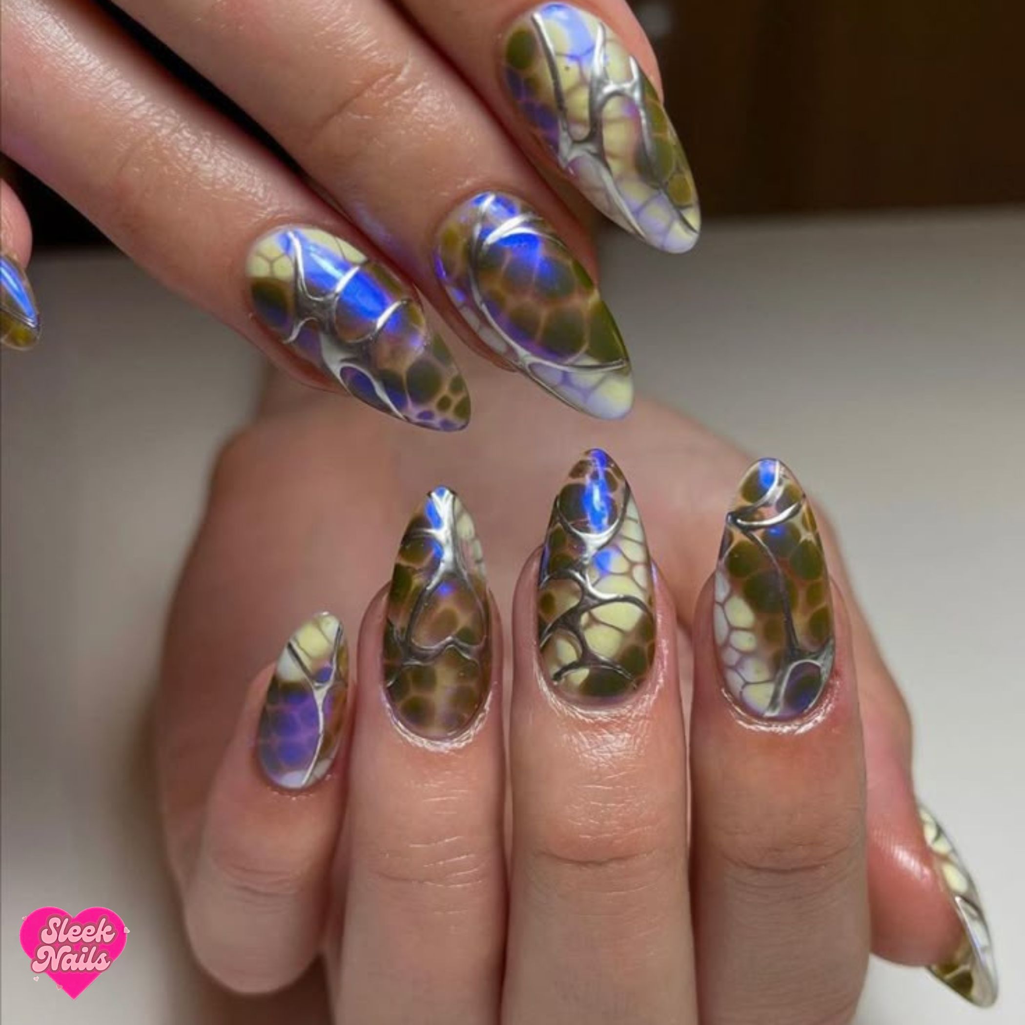 SLEEK NAILS